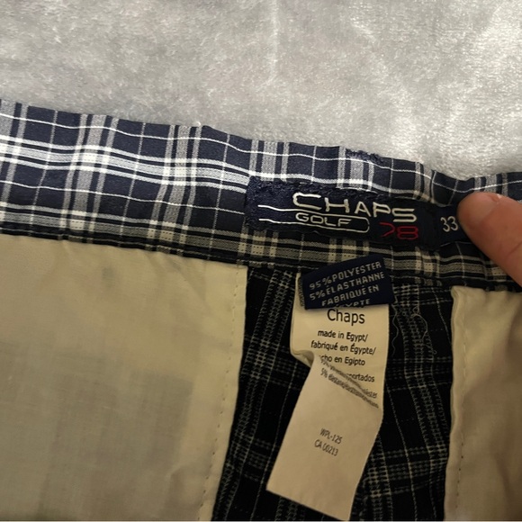 Chaps golf shorts size 33 - Picture 3 of 5